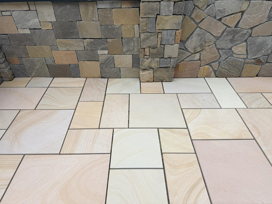 Thermal vs. Natural Cleft Flagstone: Unveiling the Differences for Your Perfect Landscape