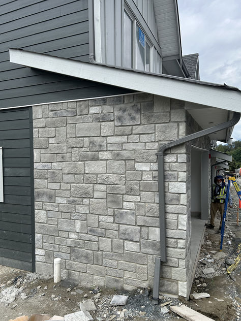 Rough Ashlar Thin Stone