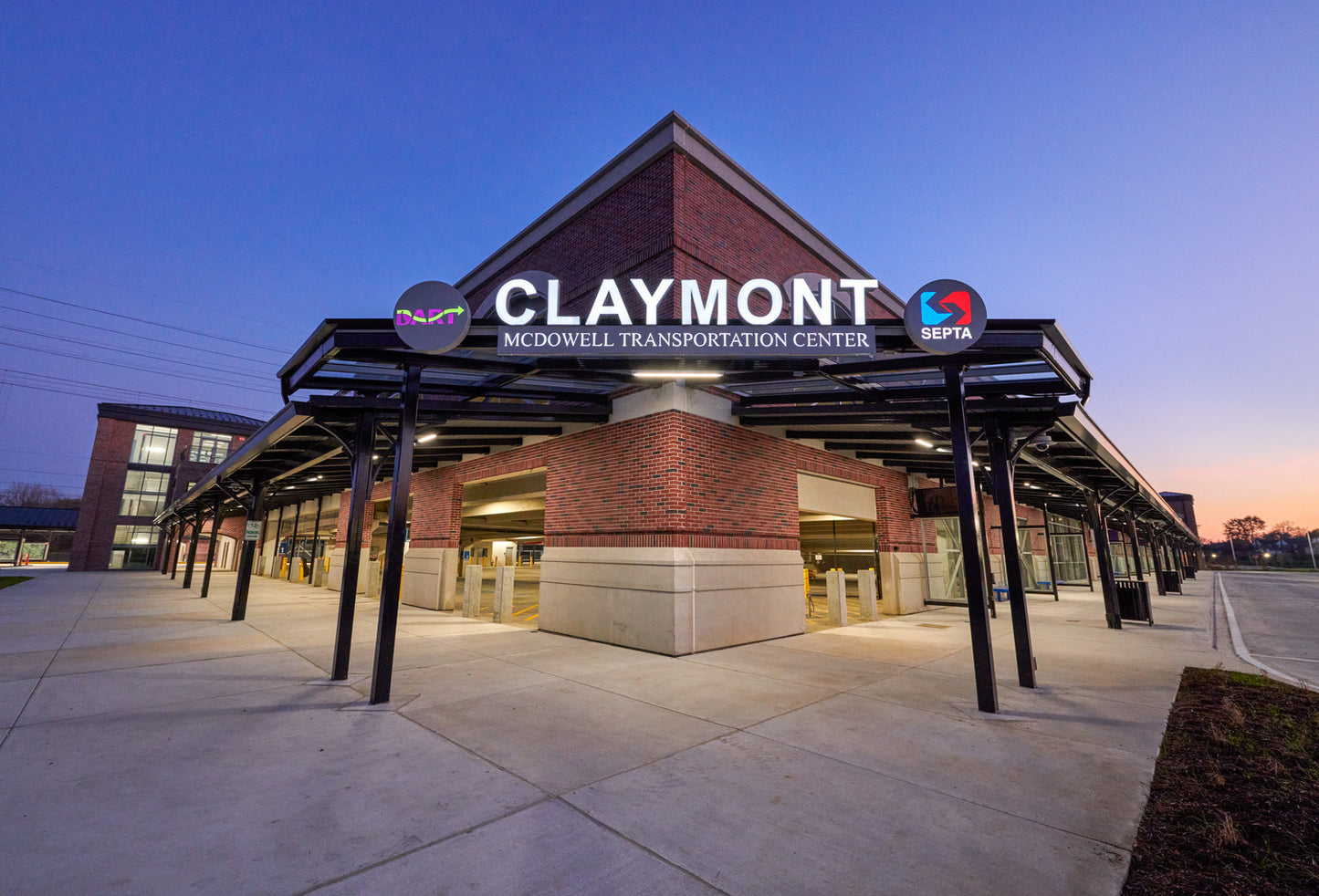 Black/Red Thin Bricks