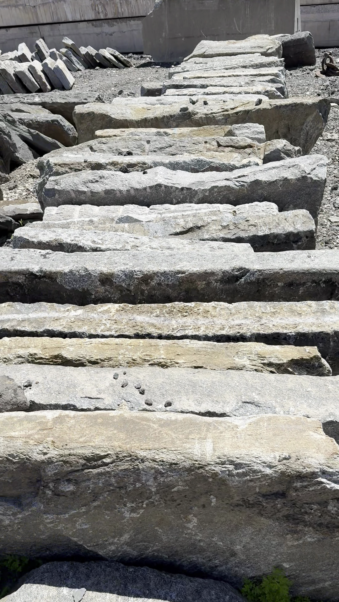 Reclaimed Granite Curbing